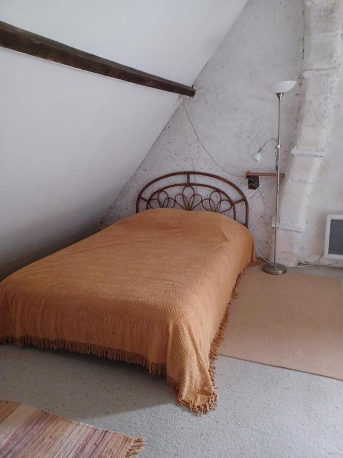 Gite Des Petites Ruelles : Familial Et Chaleureux Trôo Exteriör bild